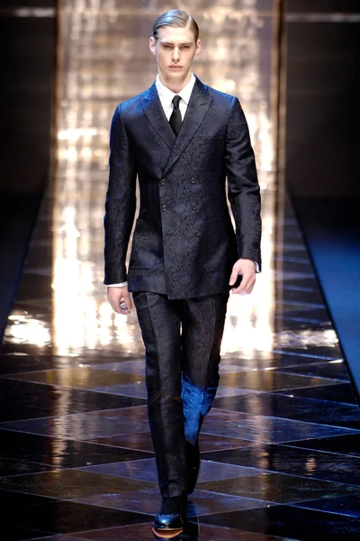 Look 68